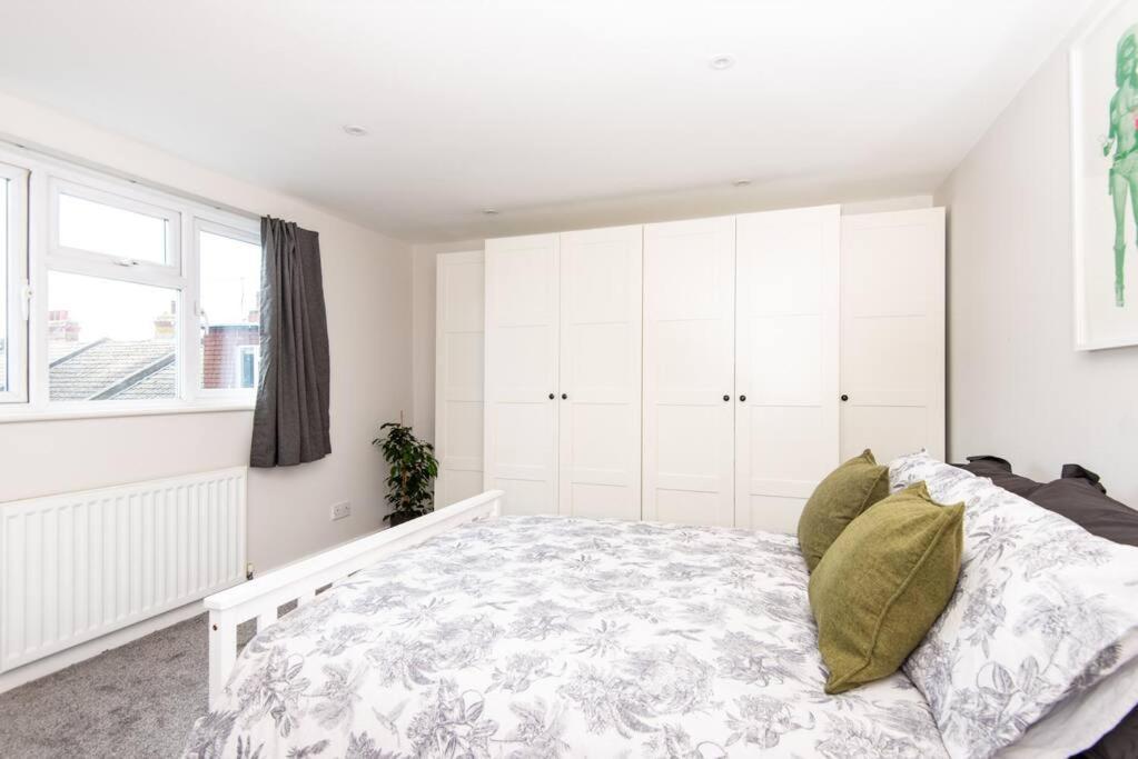 Villa Newly Renovated Victorian House With Free Parking Hove Exterior foto