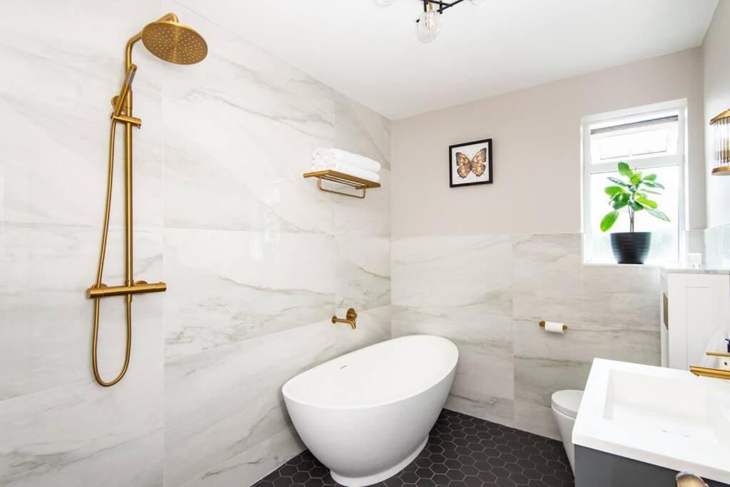 Villa Newly Renovated Victorian House With Free Parking Hove Exterior foto